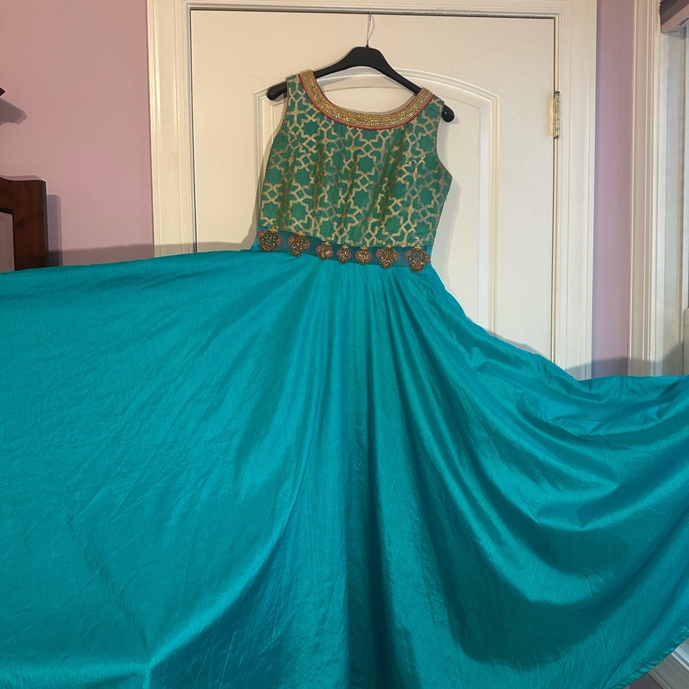 India Boutique Teal and Gold Indian Gown - Picture 4 of 5